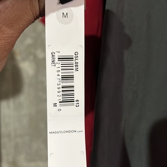 Maggy London Woman’s Carolyn Midi Red Dress / Size-Medium - Picture 13 of 16